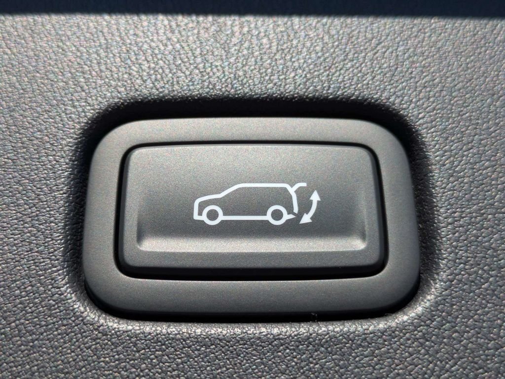 New 2027 Frost Blue Kia X-Line image 14