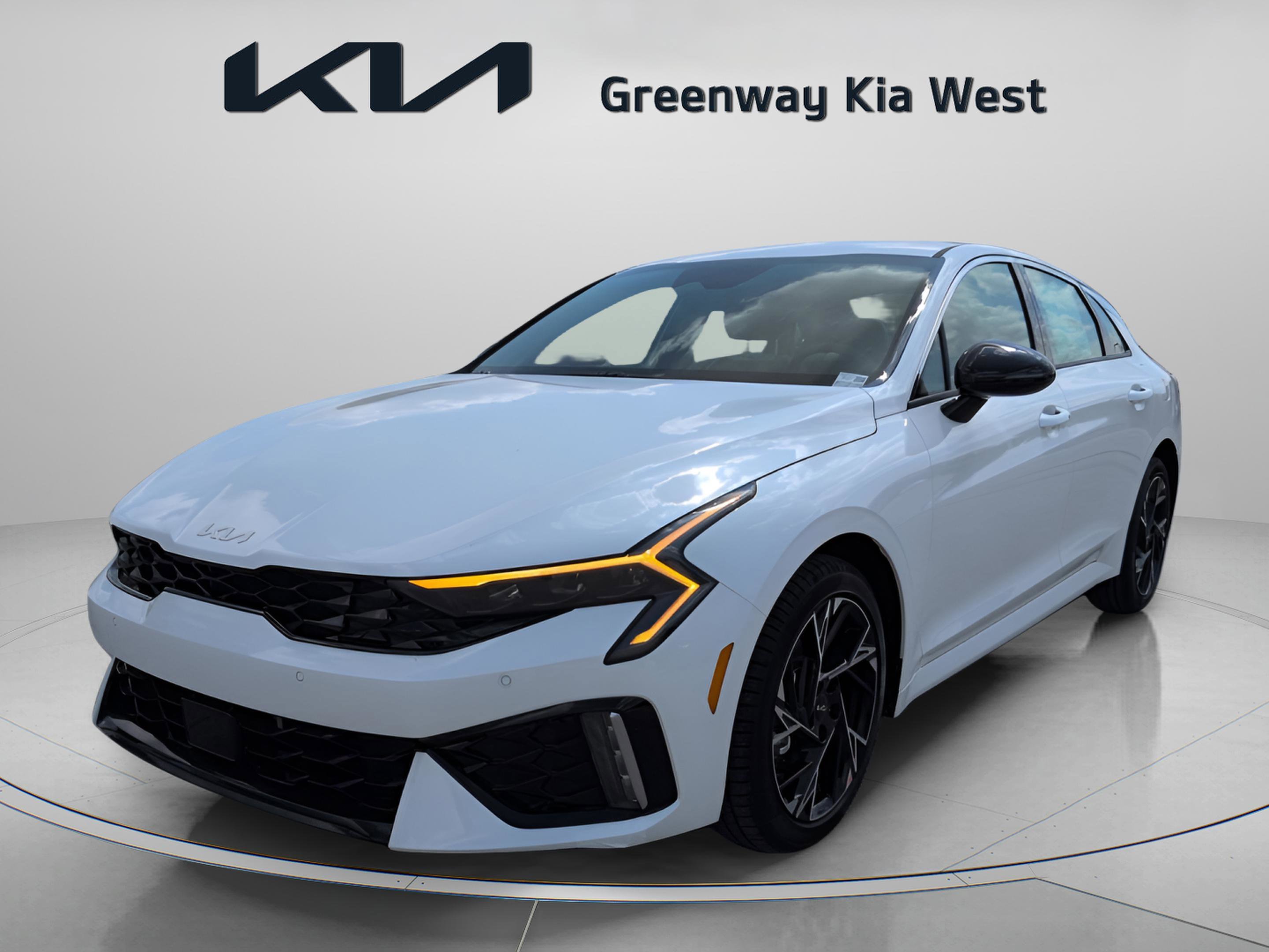 New 2026 Snow White Pearl Kia GT-Line image 4