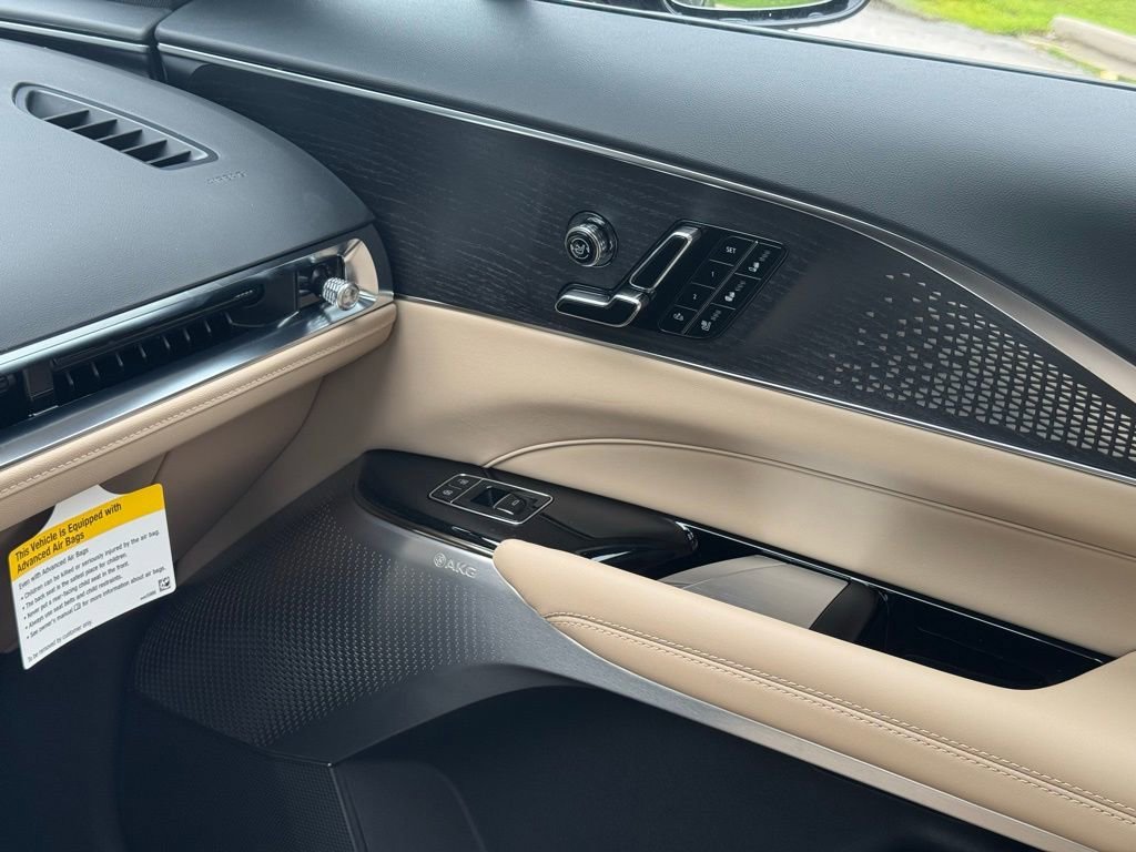 2025 Cadillac LYRIQ Sport 3 - Photo 32