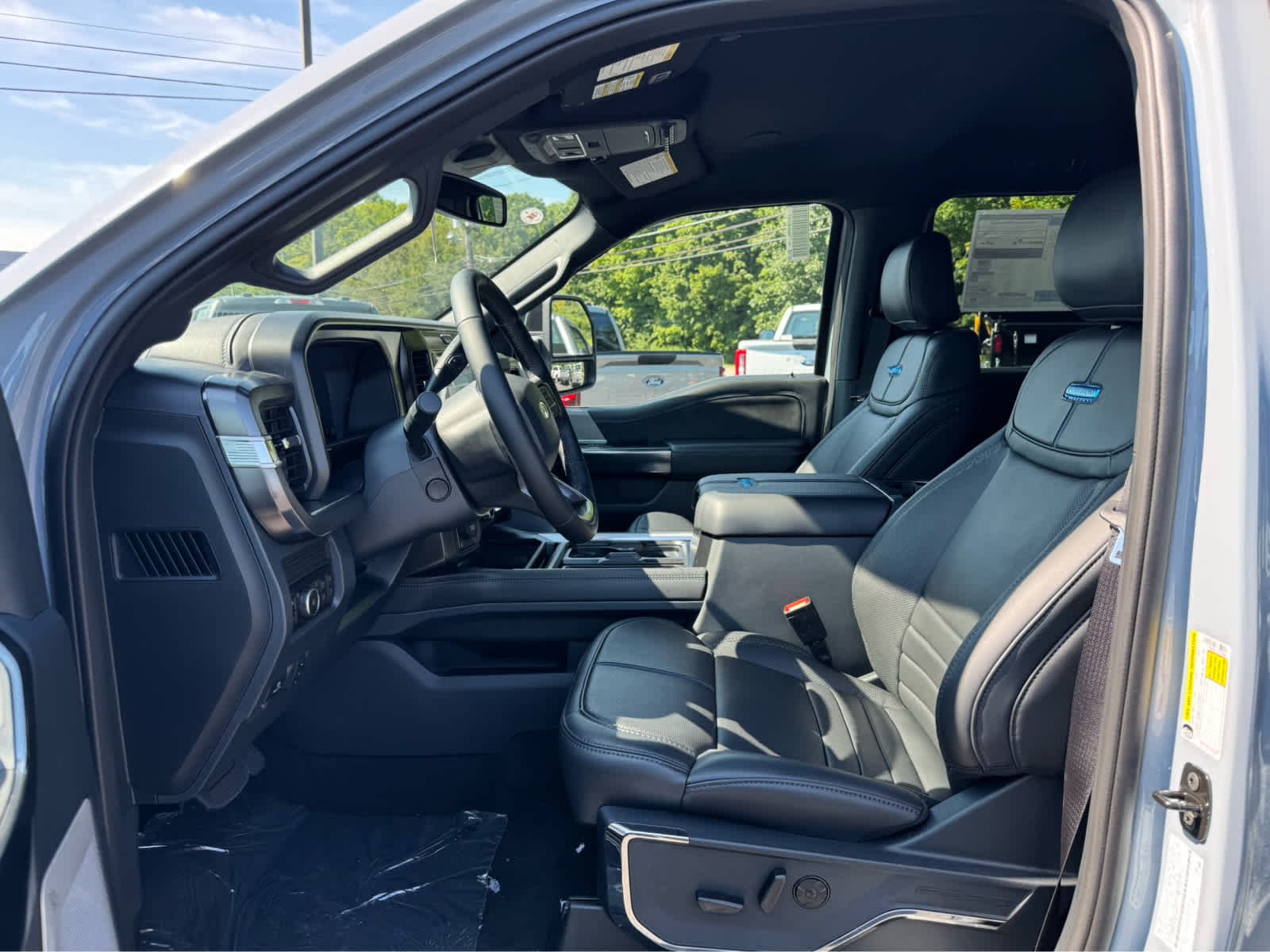 New 2026 Glacier Gray Metallic Tri-Coat Ford Platinum image 10