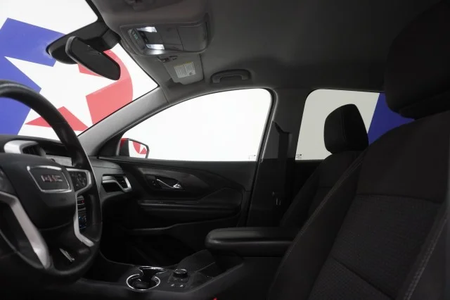 Used 2023  GMC SLE image 15