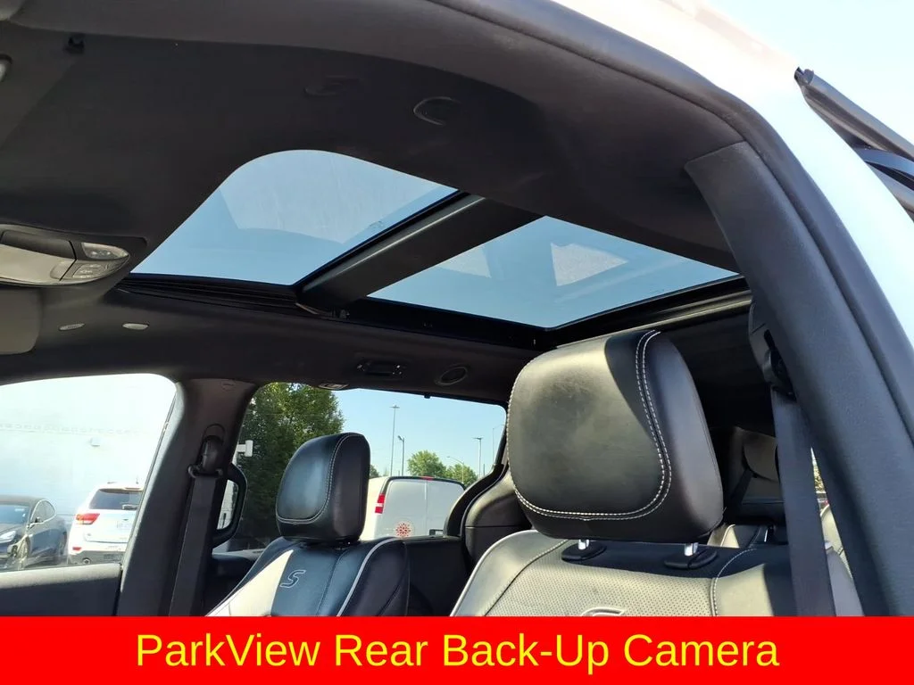 Used 2025 White Chrysler Limited image 20