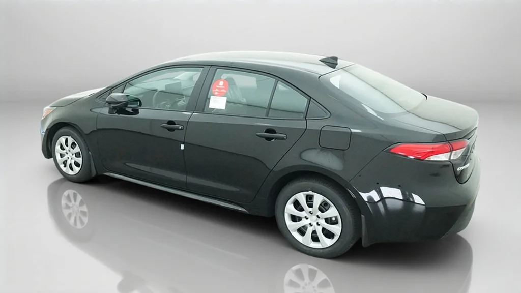 New 2027 Inked Toyota LE image 15