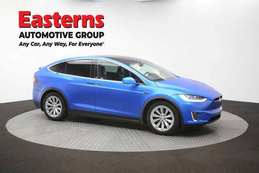 Used 2019 Blue Tesla 75D image 43