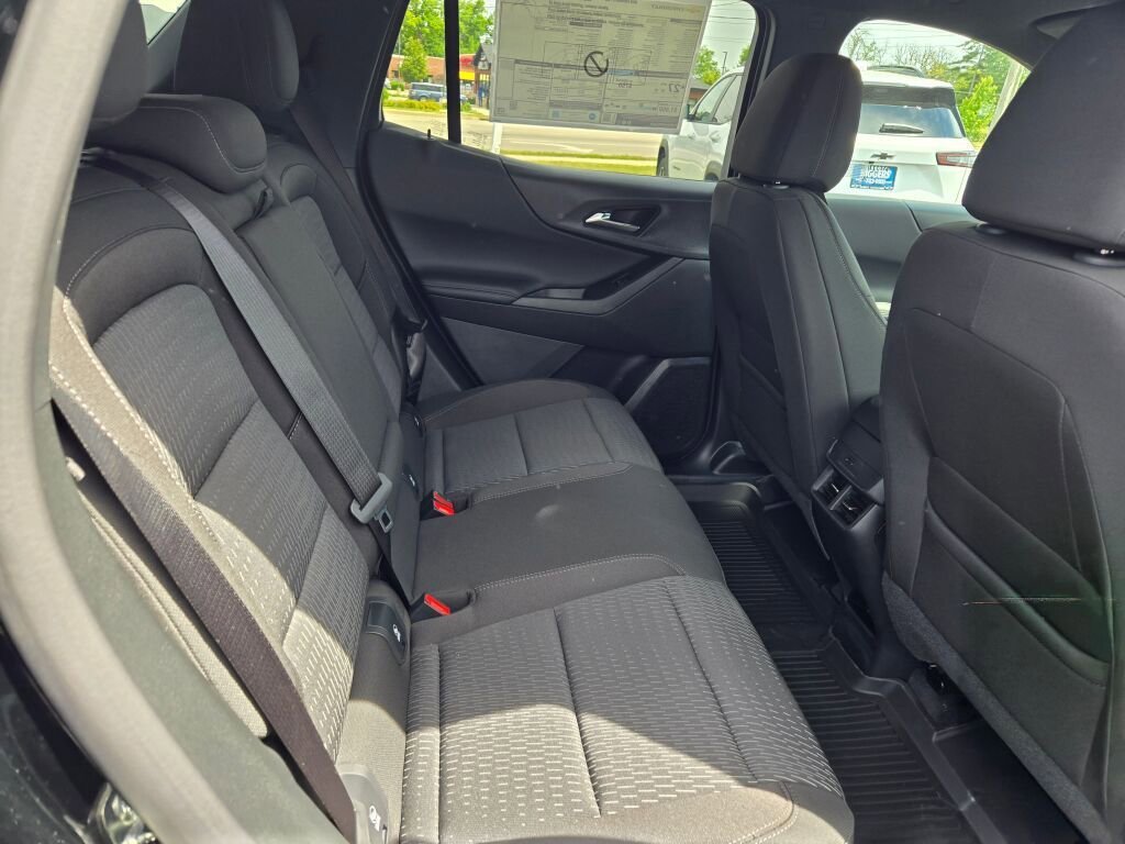 New 2026 Mosaic Black Metallic Chevrolet LT image 6