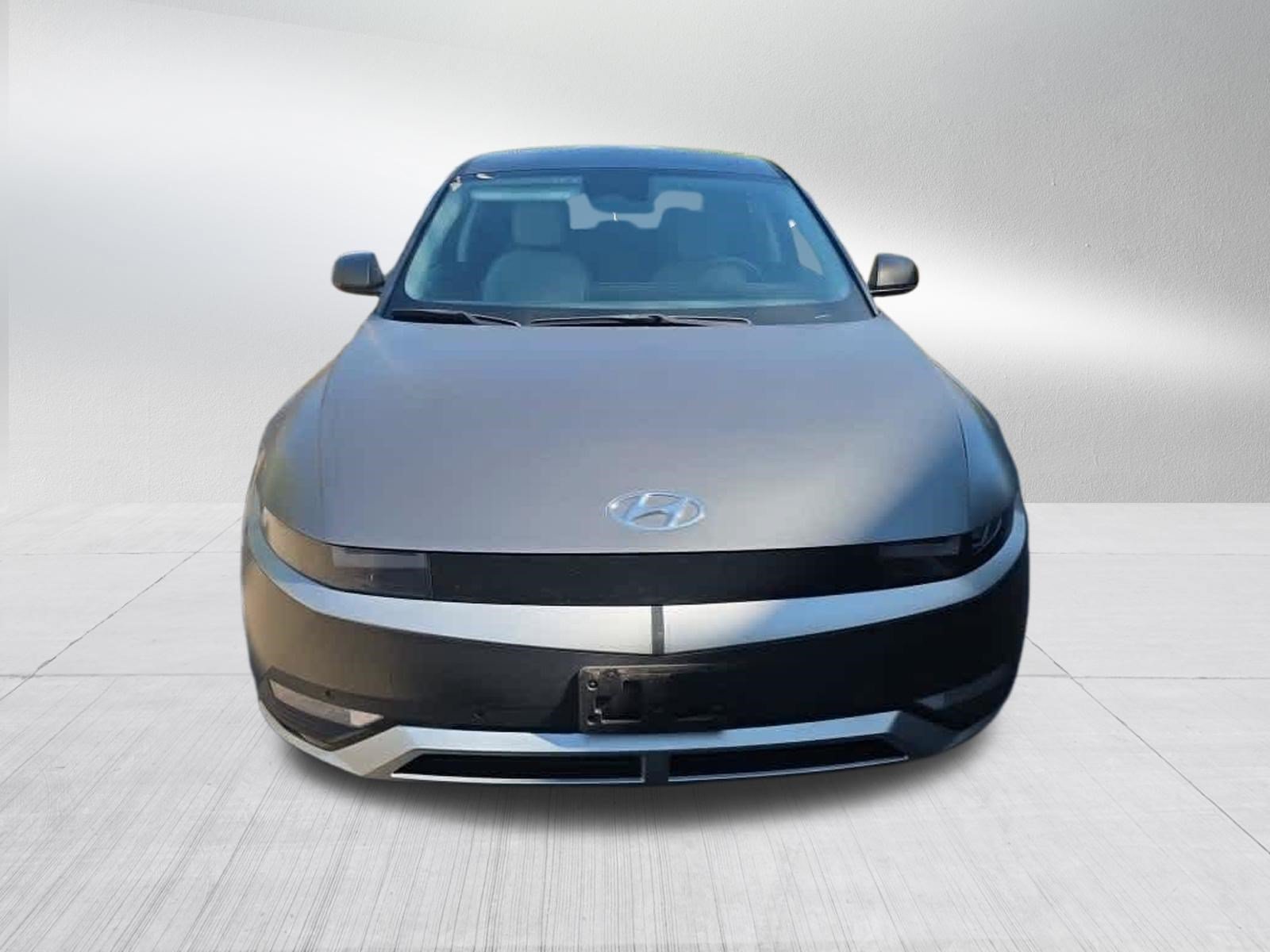 Certified Used 2023 Shooting Star (Matte Gray) Hyundai SEL image 5