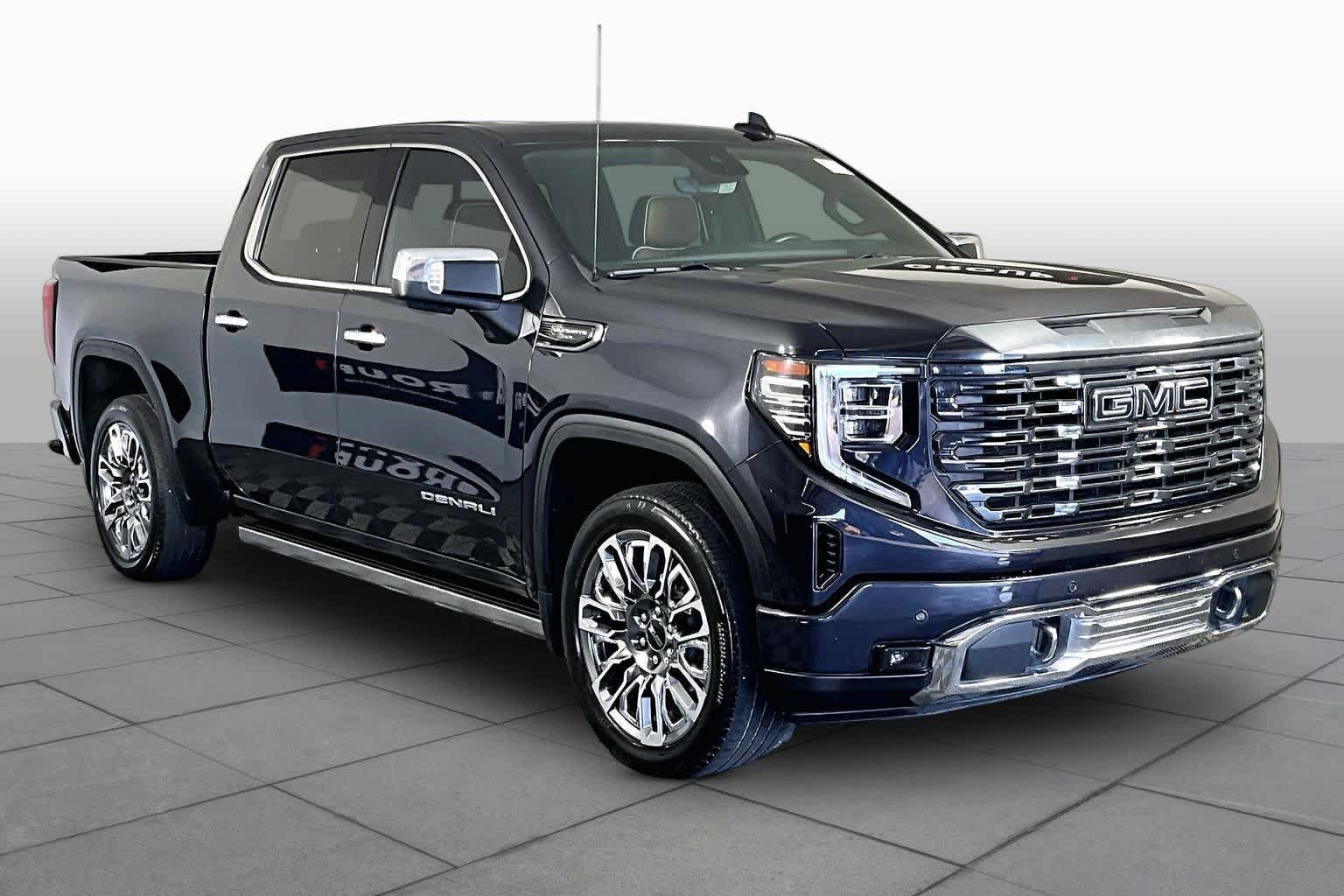 Used 2023 Titanium Rush Metallic GMC Denali Ultimate image 3