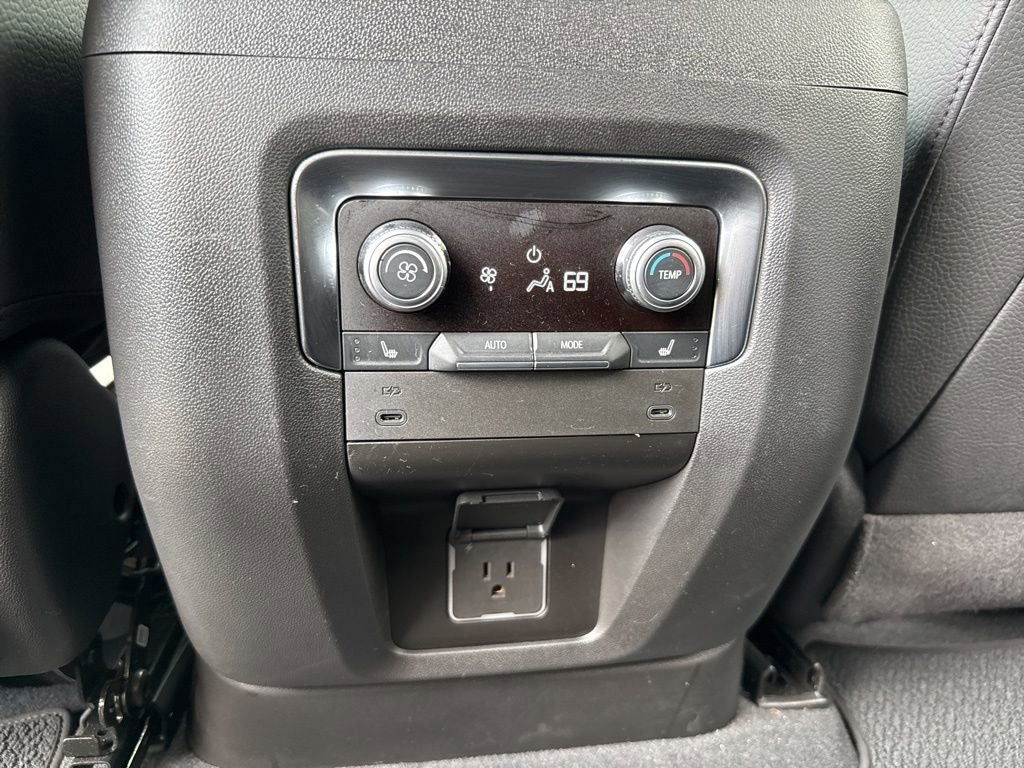 Used 2025 Sterling Metallic GMC Denali image 28