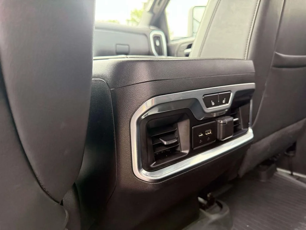 Used 2021 White Chevrolet High Country image 16