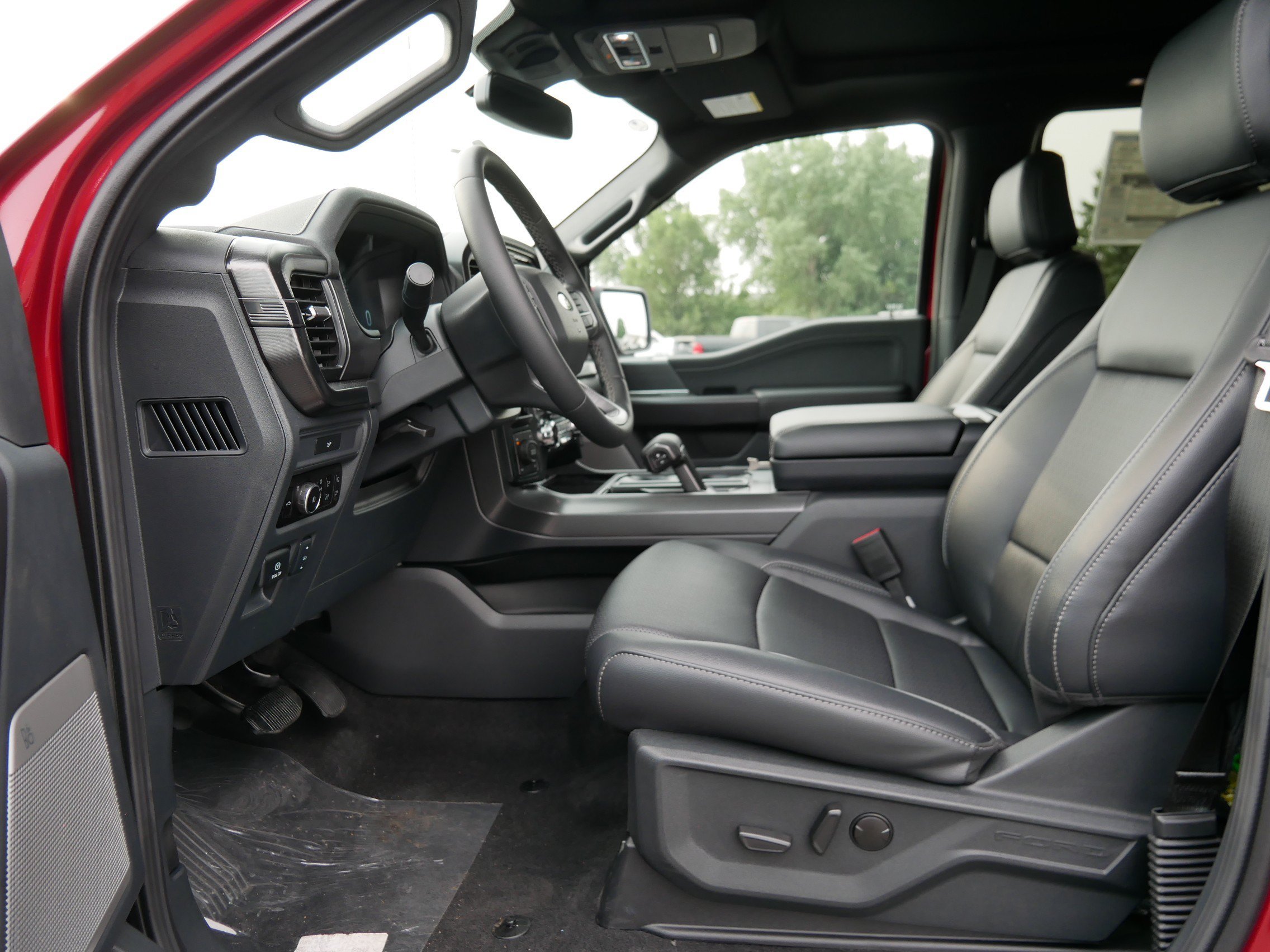 New 2026 Ruby Red Metallic Tinted Clearcoat Ford Lariat® image 7