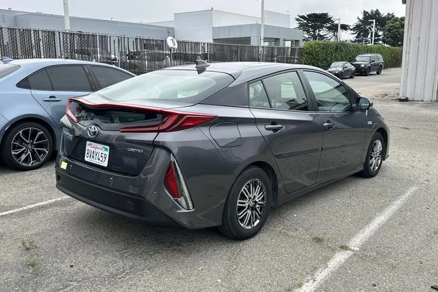 Used 2021 Gray Toyota Limited image 5
