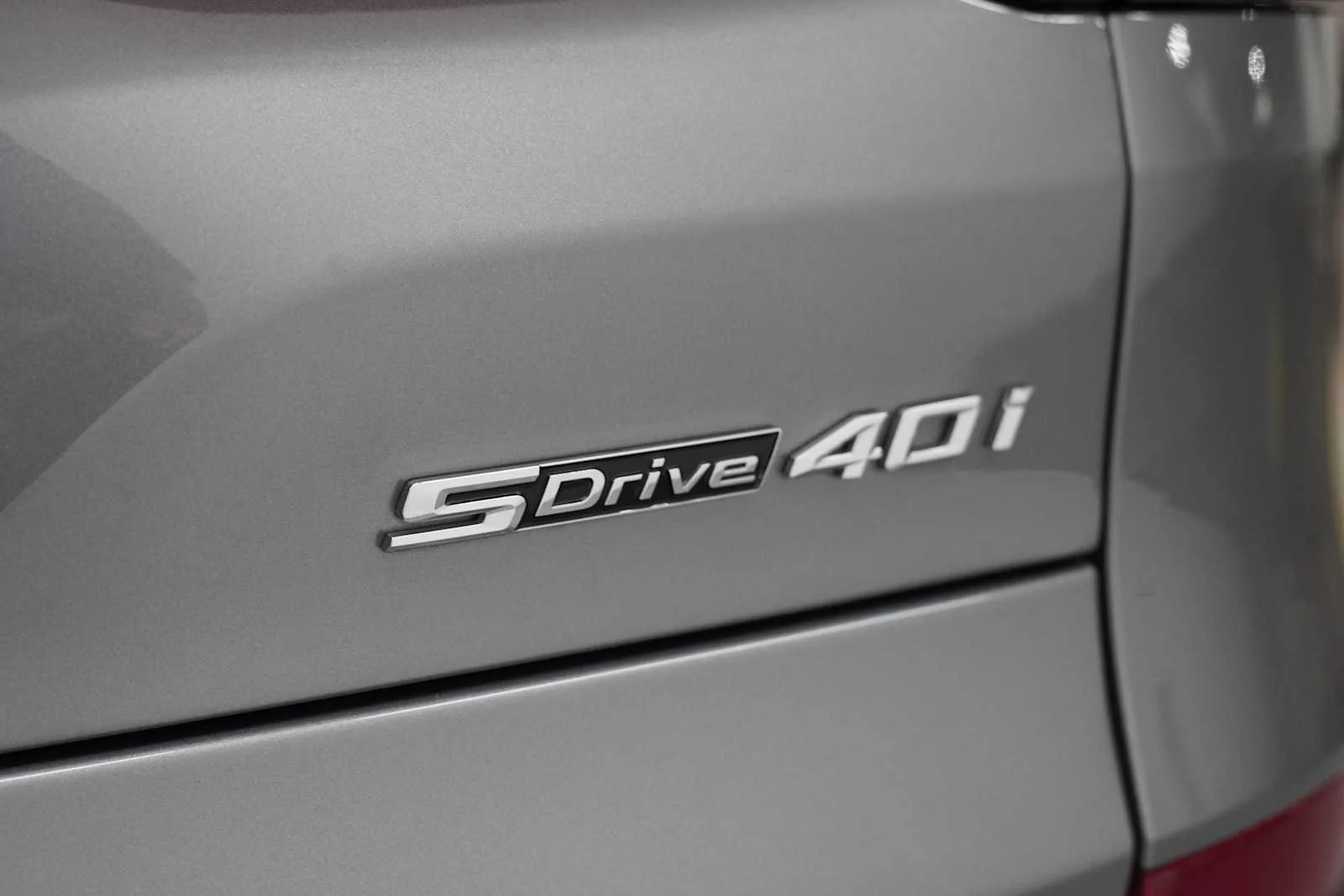 Certified Used 2026 Skyscraper Grey Metallic BMW sDrive40i image 9