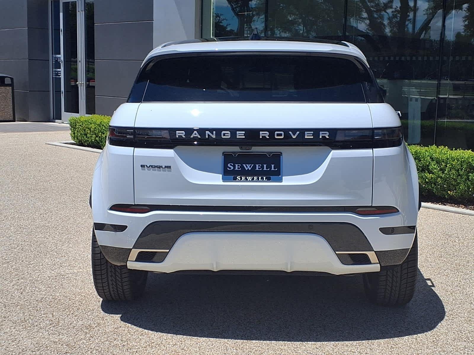 New 2026 Fuji White Land Rover Hoxton Edition image 5
