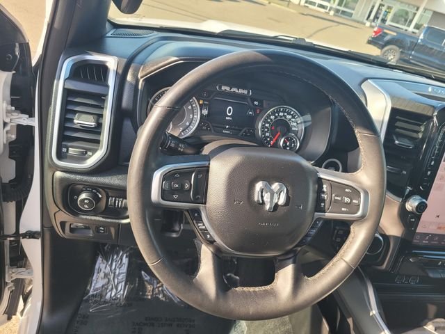 Used 2025 White Ram Big Horn/Lone Star image 30