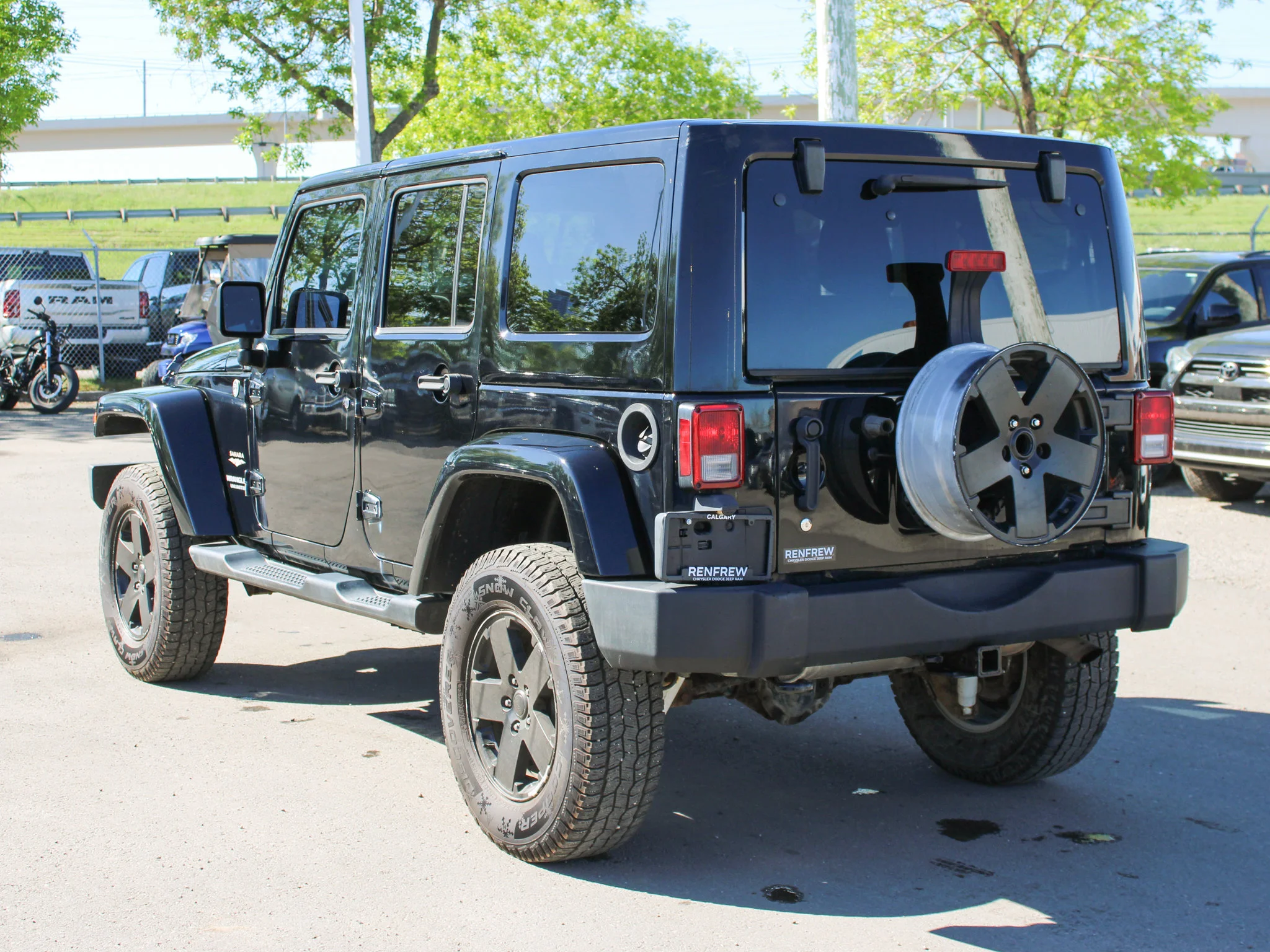 Used 2012 Black Jeep Sahara * Mechanic Special | V6 | Navigation | Heated Seats image 11