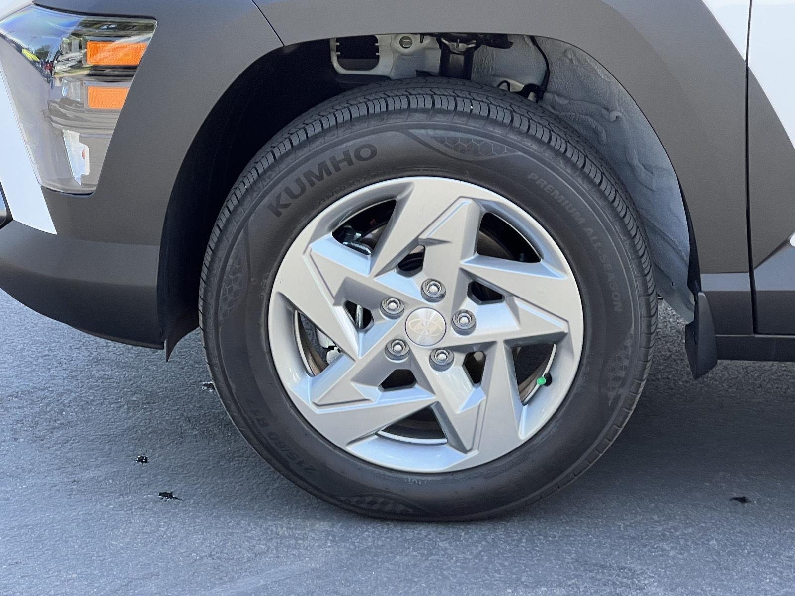 2026 Hyundai Kona SE - Photo 13