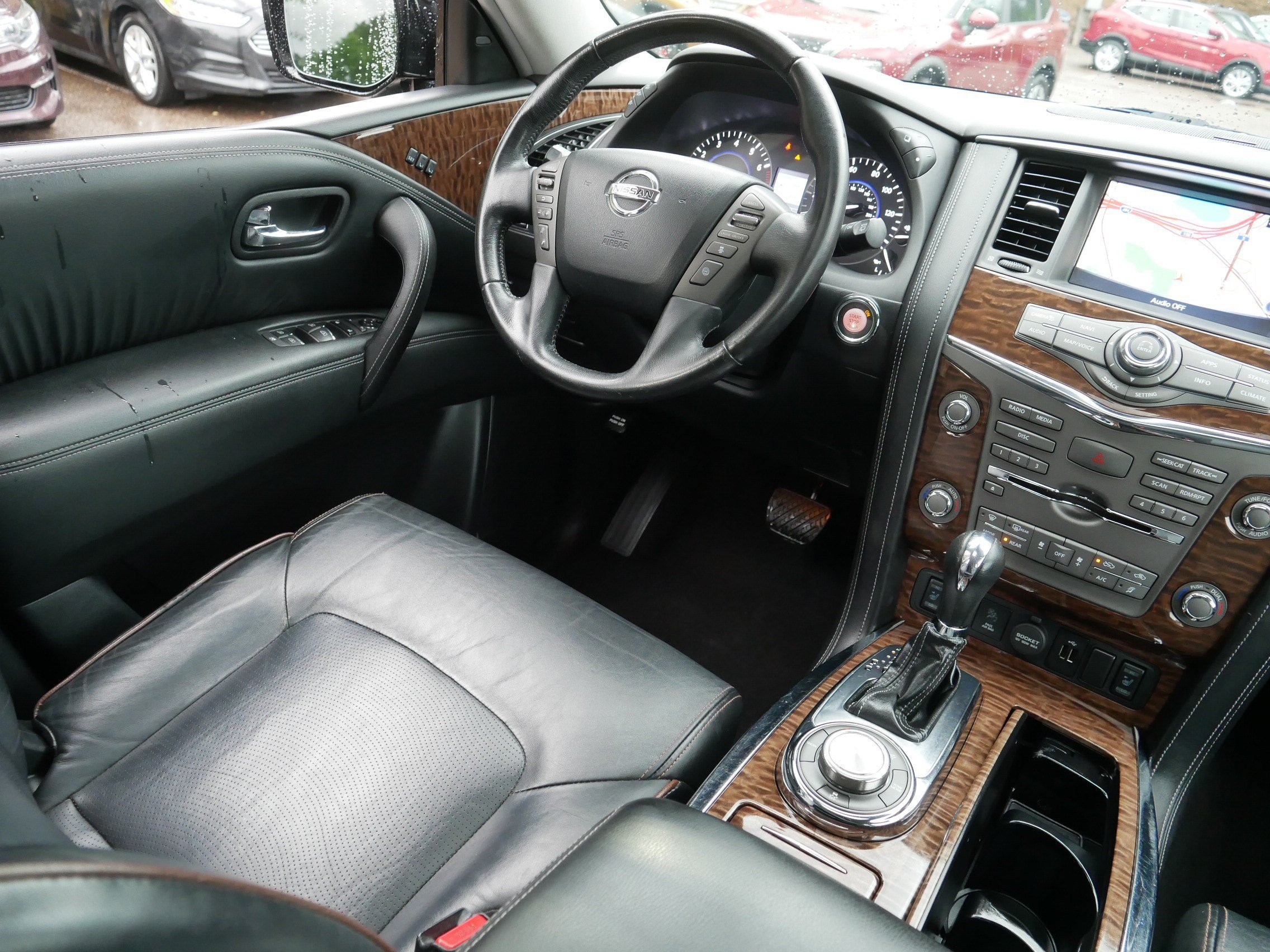 Used 2019 Super Black Nissan SL image 9