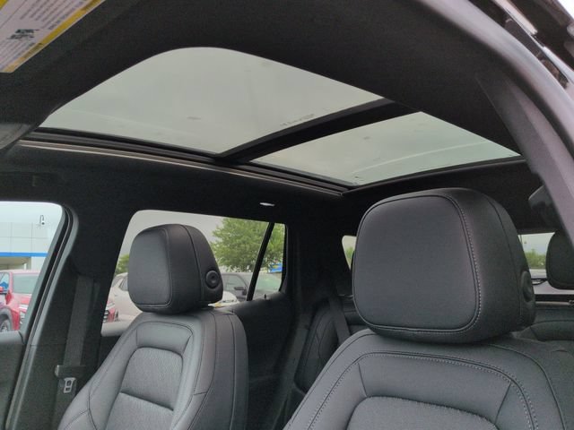 New 2026 Mosaic Black Metallic Chevrolet LT image 21