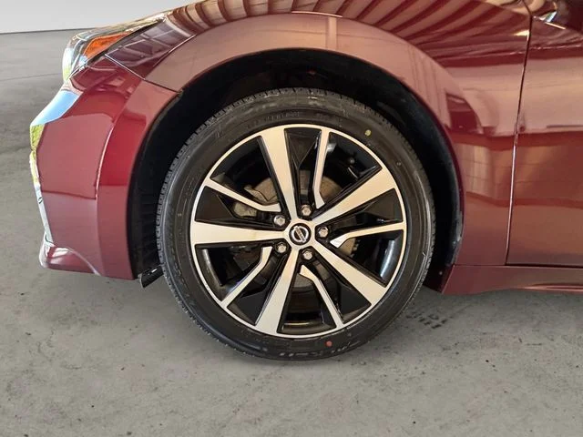 Used 2021 Red Nissan SV image 15
