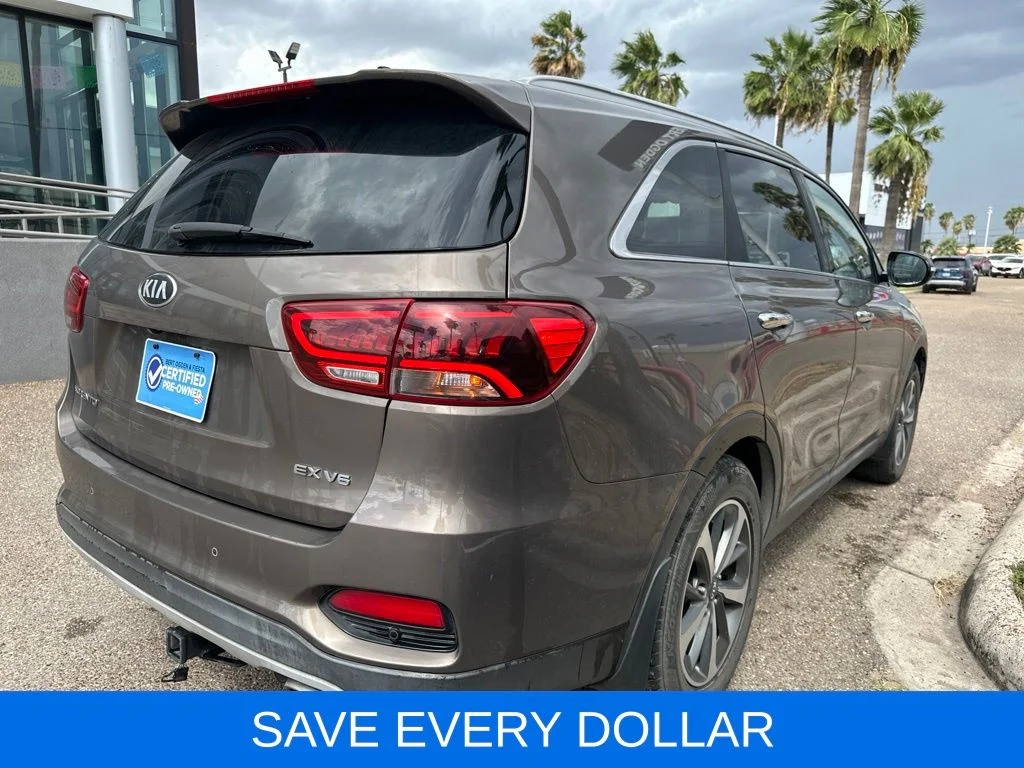 Used 2019 Brown Kia EX image 4