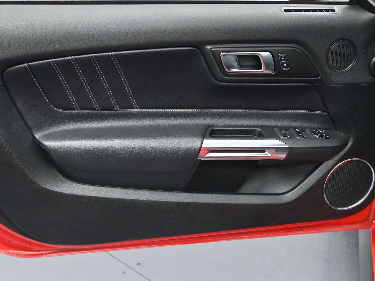 2023 Ford Mustang EcoBoost Premium - Photo 10