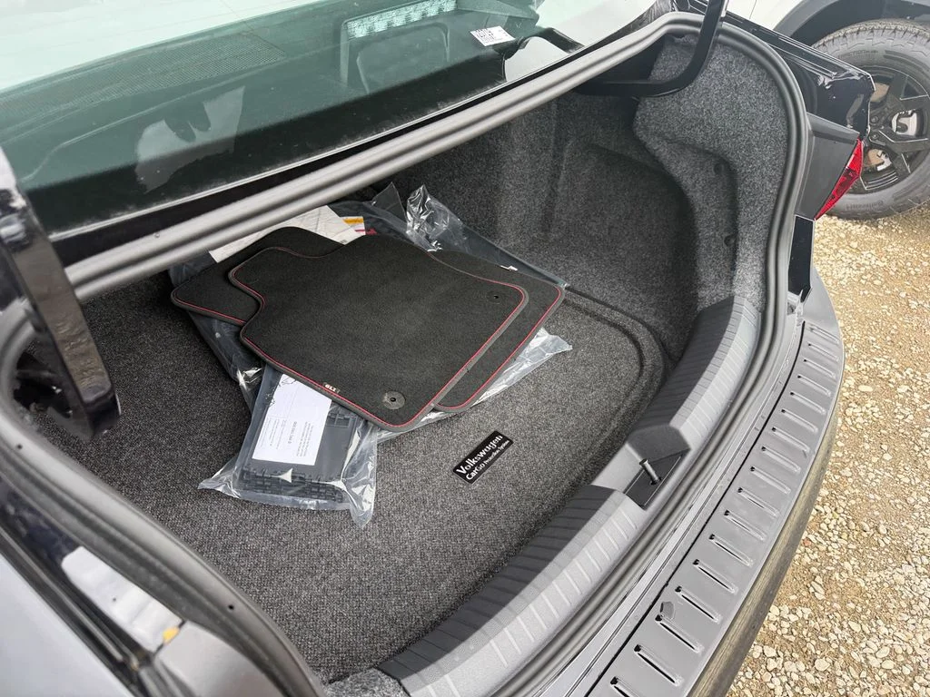 New 2026  Volkswagen 2.0T Autobahn image 26