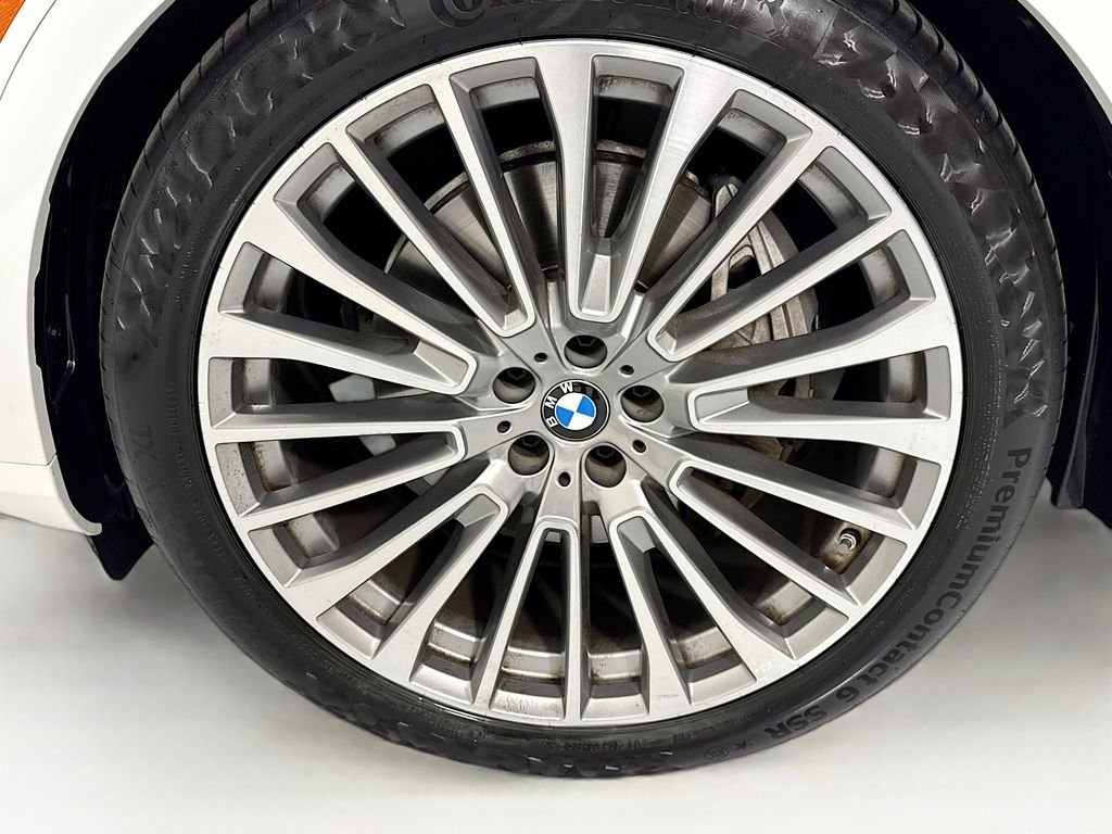 Used 2024 Alpine White BMW xDrive40i image 31