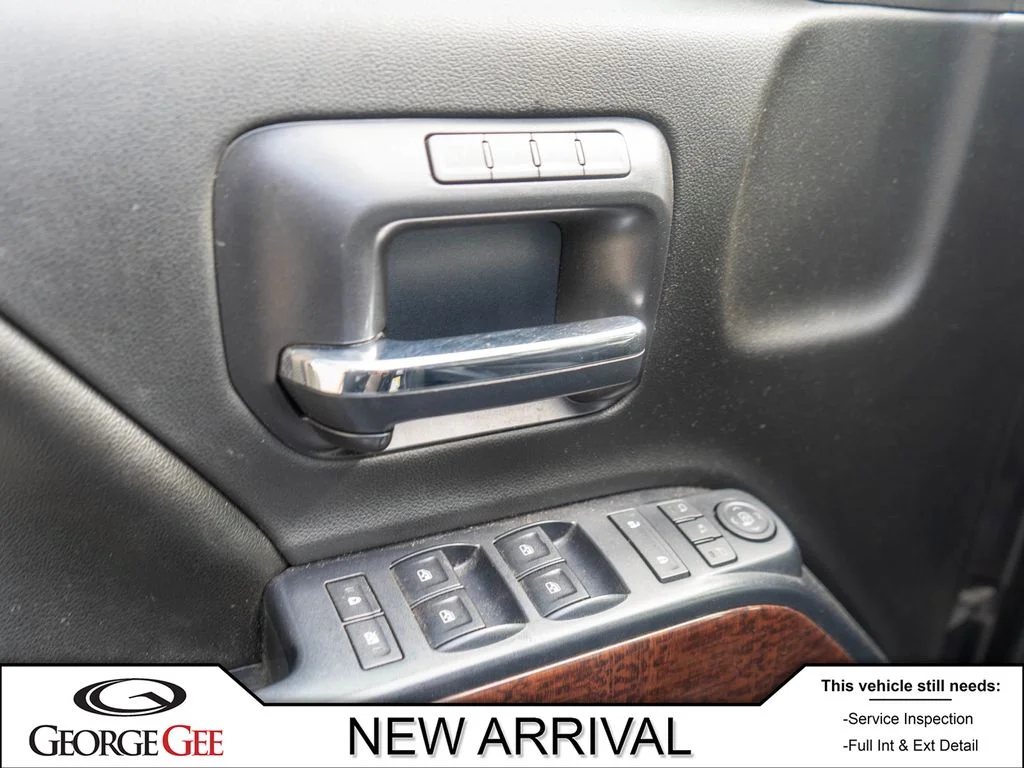 Used 2016 Gray GMC SLT image 27