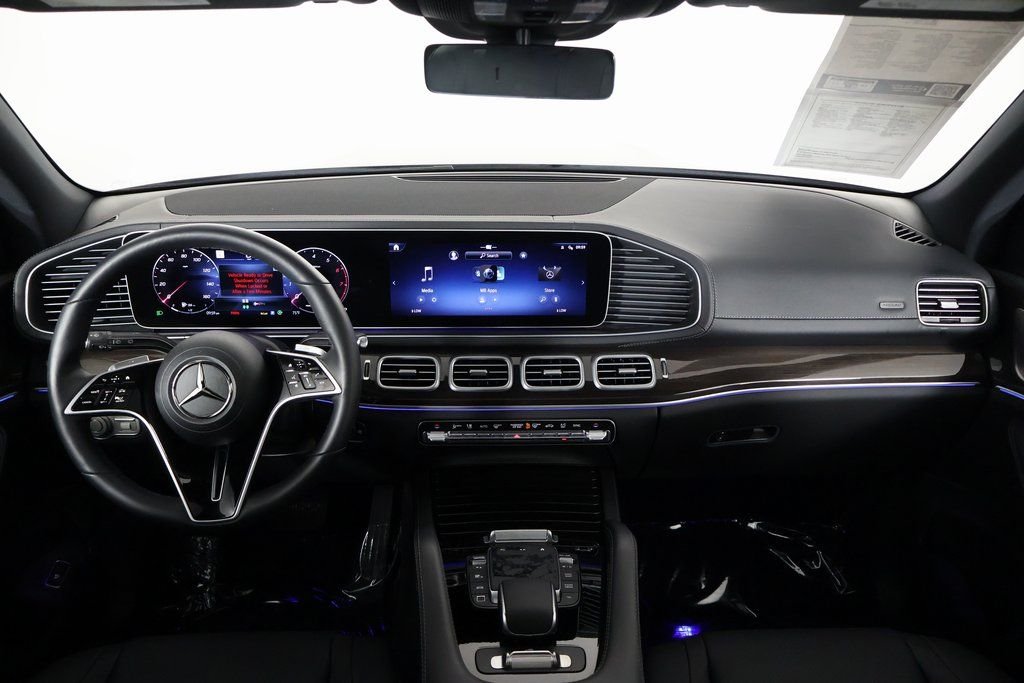 Certified Used 2025 Black Mercedes-Benz GLS 450 image 8