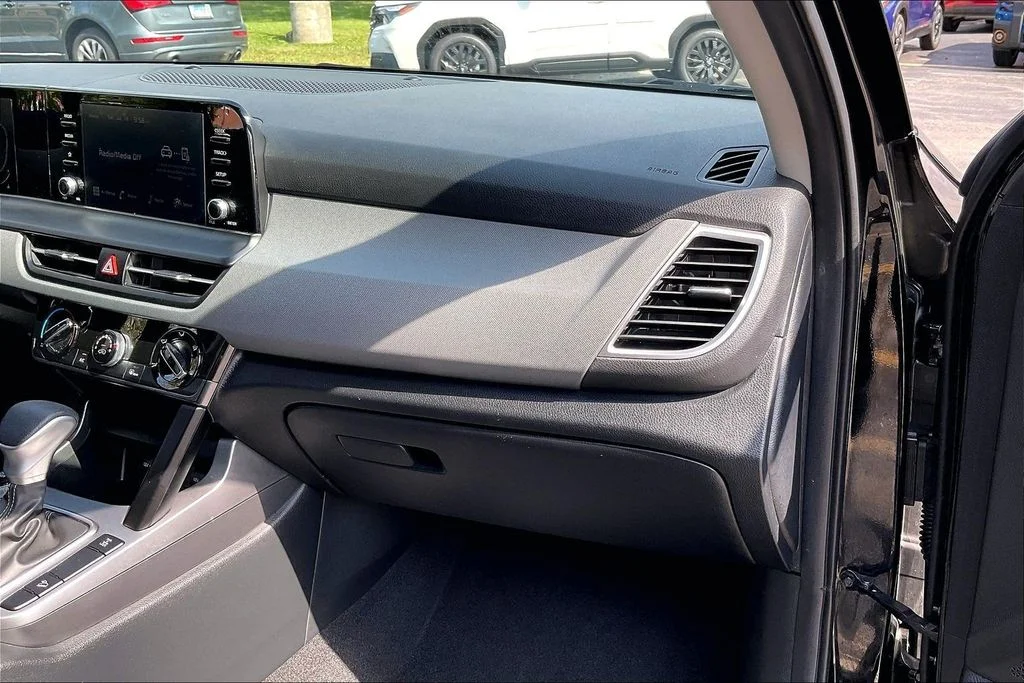 Used 2025 Black Kia LX image 19