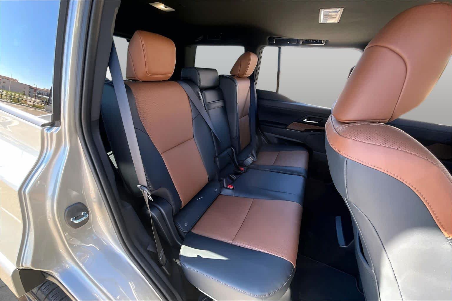 Used 2026 Atomic Silver Lexus Premium+ image 19