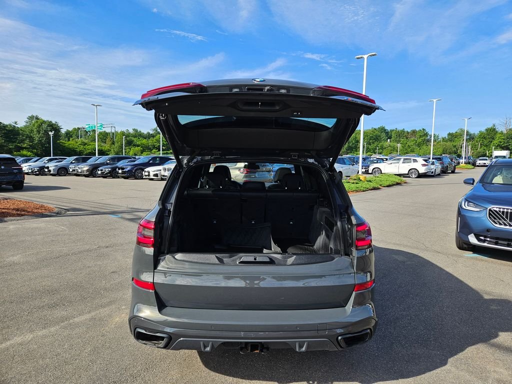 Used 2022 Dravit Grey Metallic BMW M50i image 12
