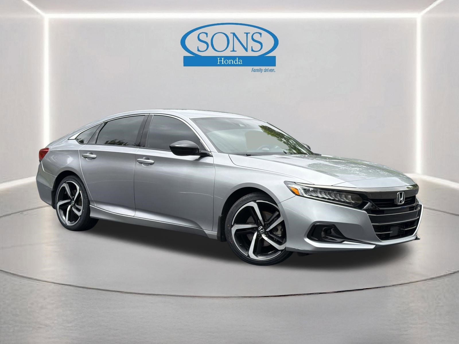 Certified Used 2022 Lunar Silver Metallic Honda 1.5T SPORT image 1