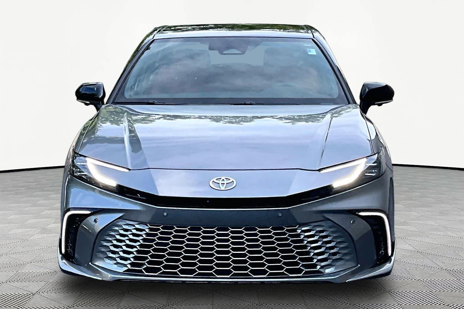 Used 2026 Heavy Metal w/Midnight Black Metallic Roof Toyota XSE image 4