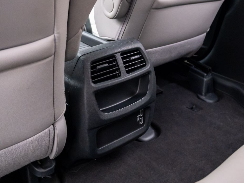 2023 Honda Passport EX-L - Photo 18