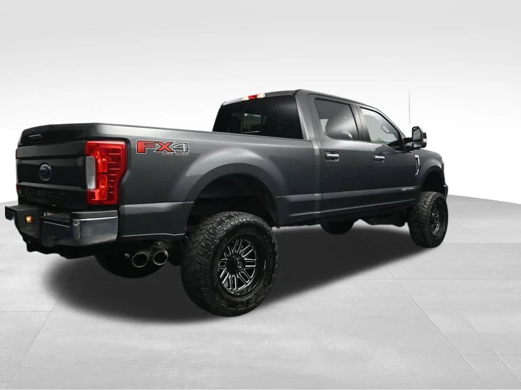 Used 2018 Gray Ford XLT image 5