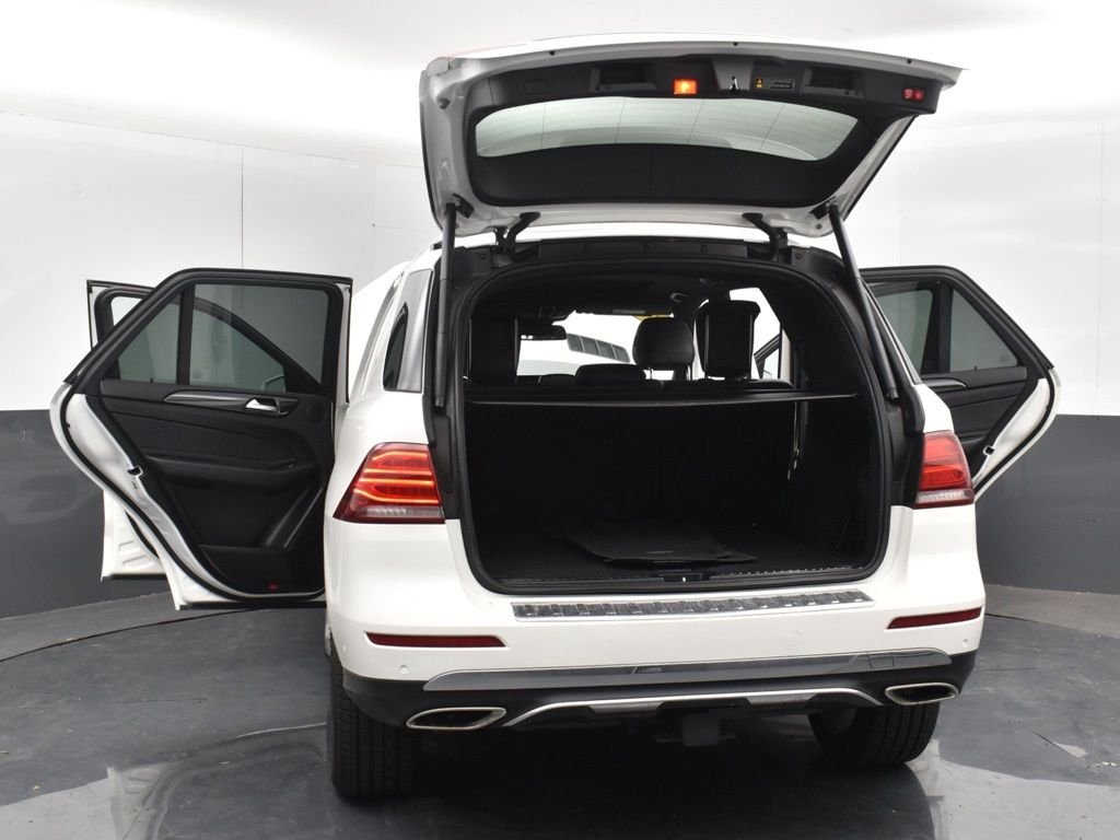 Used 2019 White Mercedes-Benz GLE 400 image 38