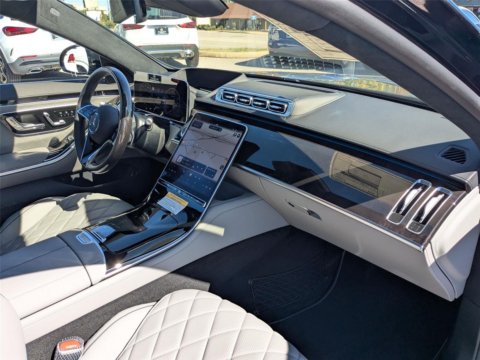 New 2026 Obsidian Black Metallic Mercedes-Benz S 580 image 37