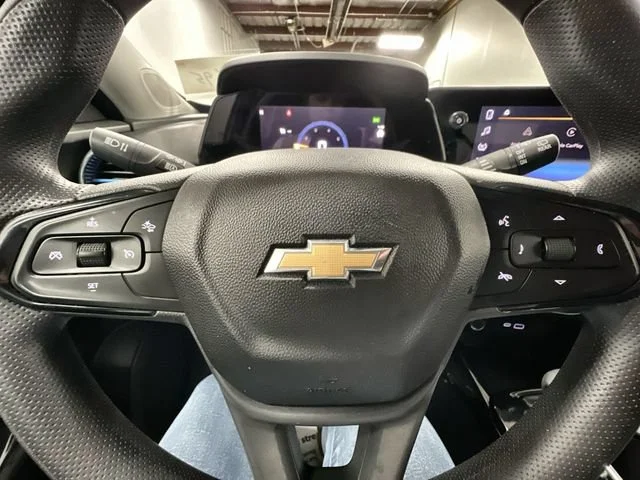 2025 Chevrolet Trax LT - Photo 11