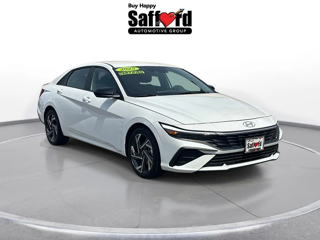 Used 2025 White Hyundai SEL Sport image 9