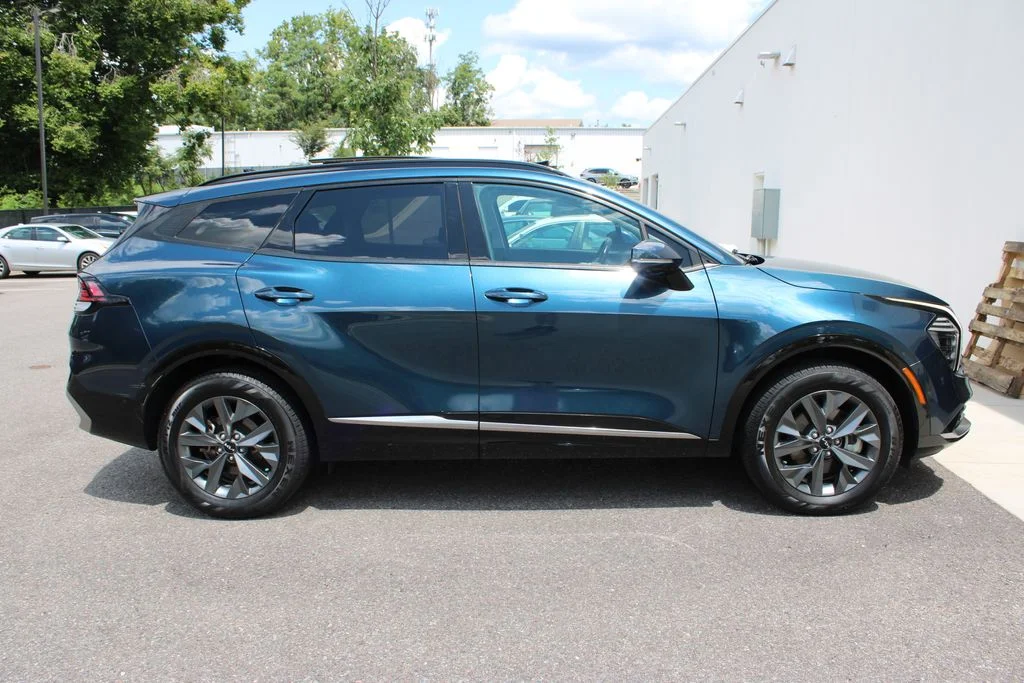 Used 2023 Blue Kia SX-Prestige image 31