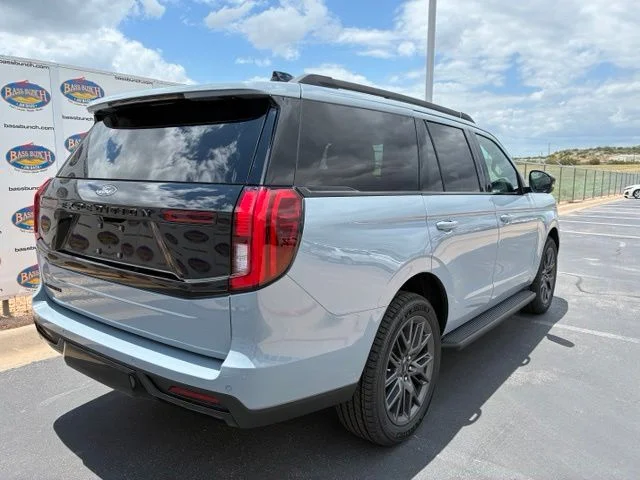 New 2026 Gray Ford Platinum image 4