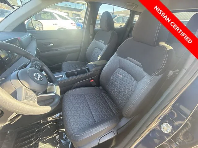 Used 2025 Blue Nissan SV image 11