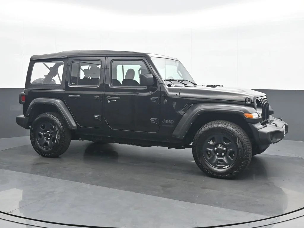 Used 2022 Black Jeep Unlimited Sport image 8