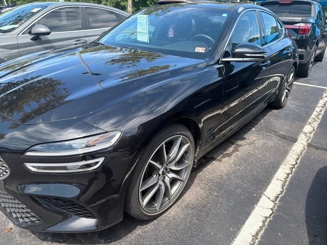 Used 2022 Black Genesis 2.0T image 5