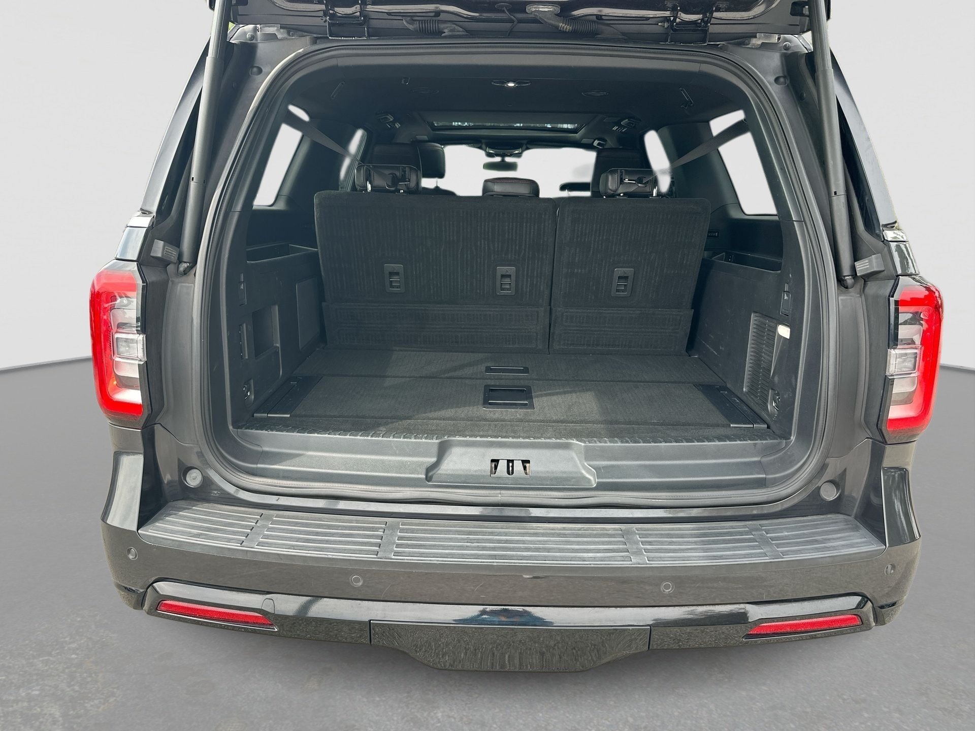 Used 2023 Gray Ford Limited MAX image 26