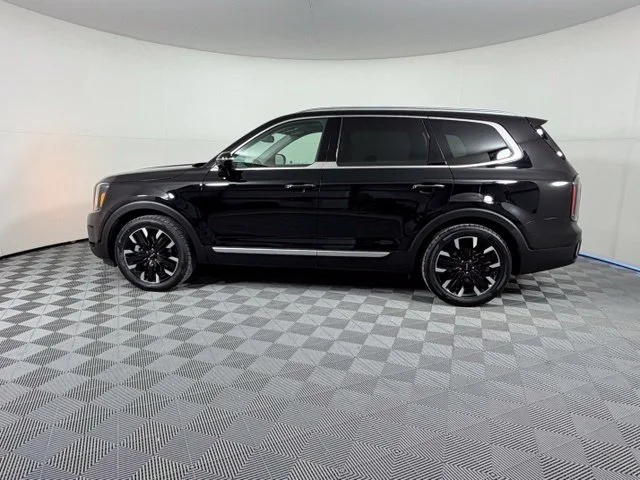 Used 2024 Black Kia SX image 4
