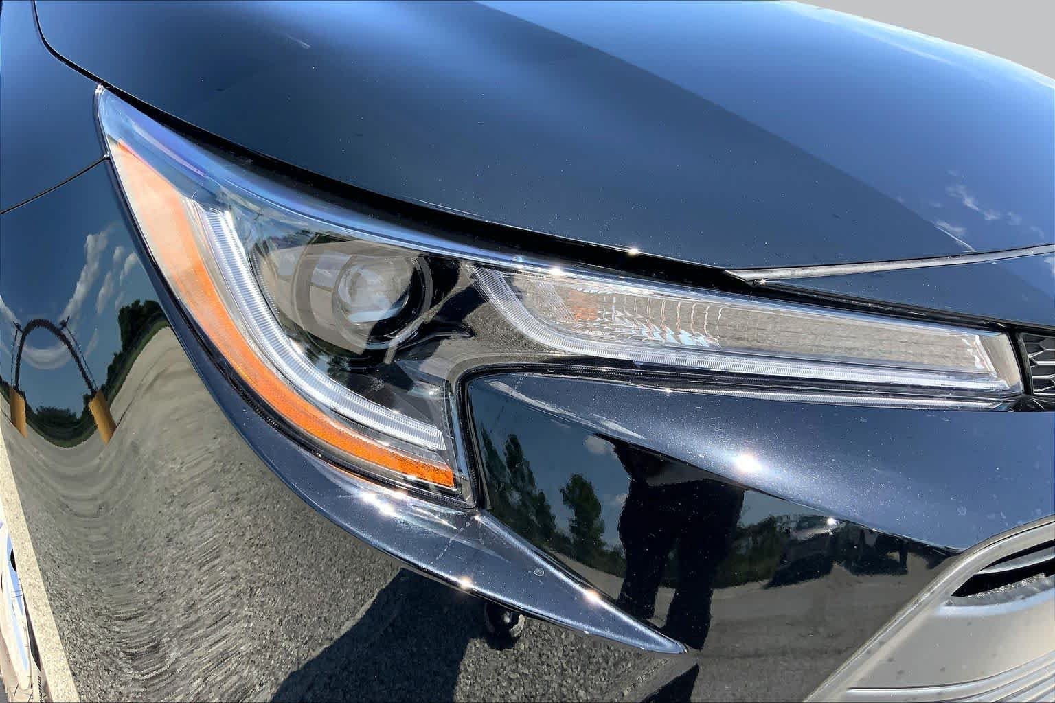 Used 2026 Midnight Black Metallic Toyota LE image 27