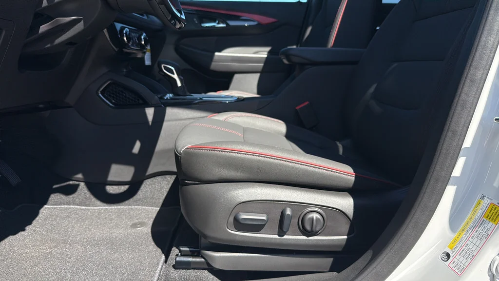 New 2026 Iridescent Pearl Tricoat Chevrolet RS image 25