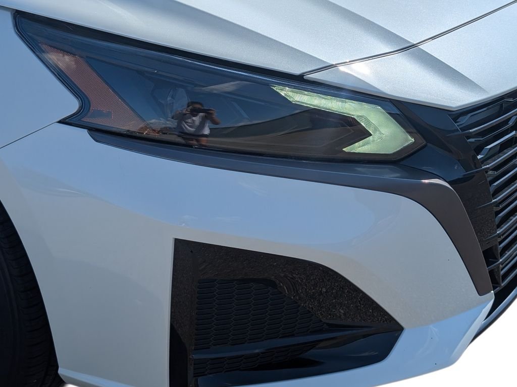 New 2026 Pearl White TriCoat Nissan SV Special Edition image 4
